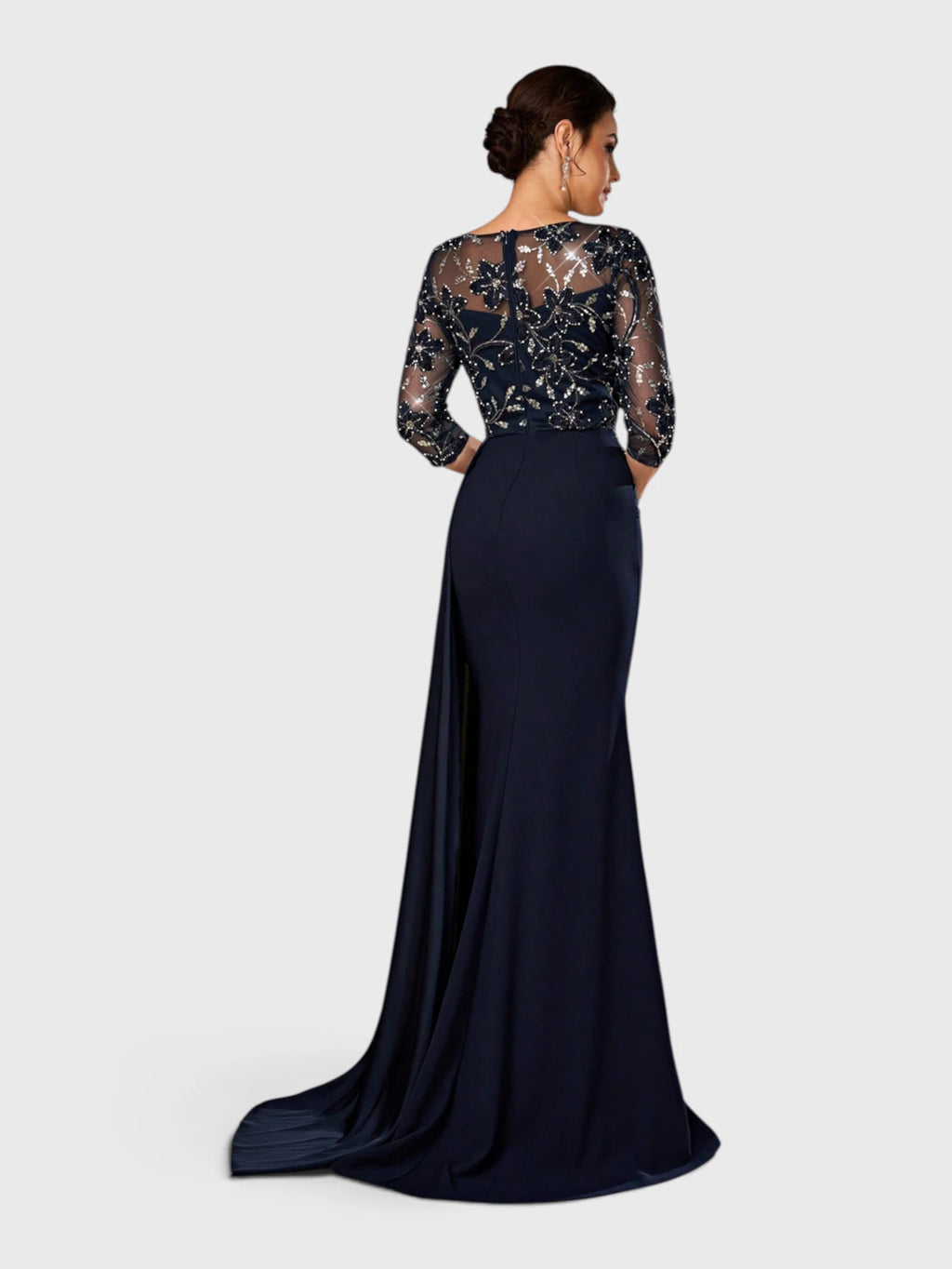 Vestido de Festa Longo Bordado Manga 34 com Cauda Lateral Laurence