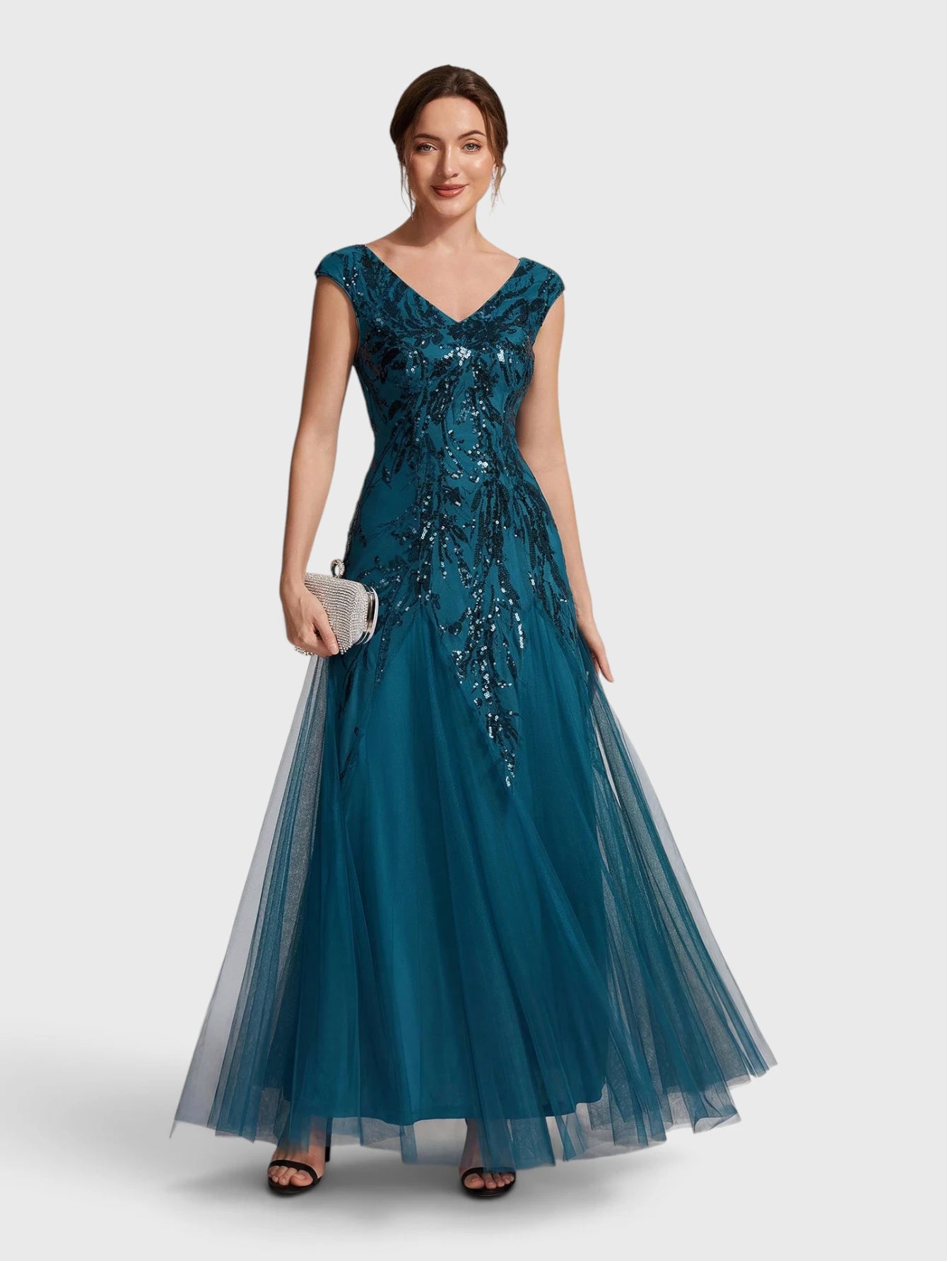 Vestido de Festa Longo Plus Size Bordado em Paetê Alpha