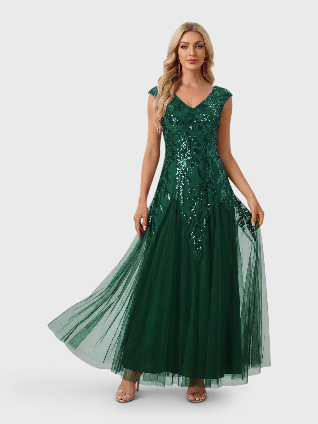 Vestido de Festa Longo Plus Size Bordado em Paetê Alpha