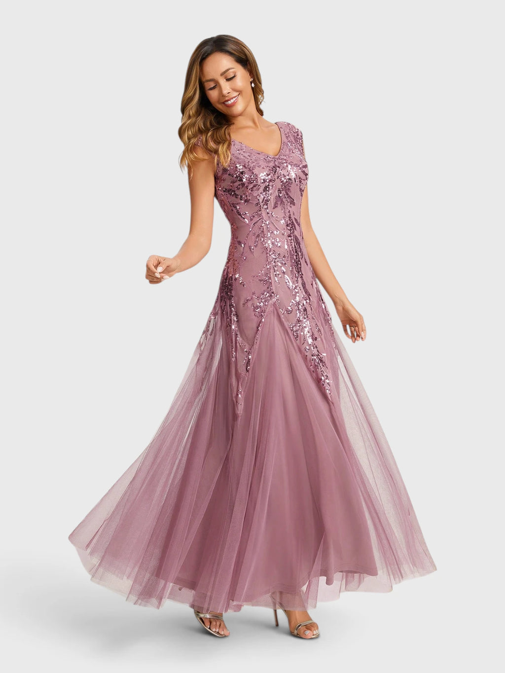 Vestido de Festa Longo Plus Size Bordado em Paetê Alpha