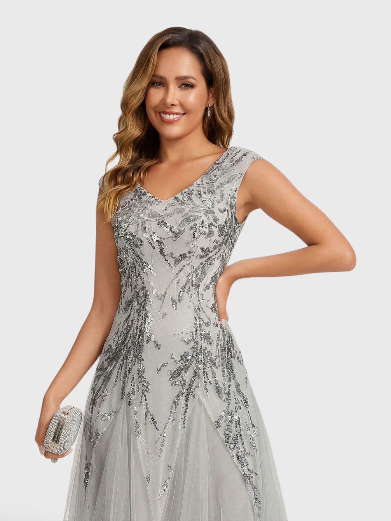 Vestido de Festa Longo Plus Size Bordado em Paetê Alpha