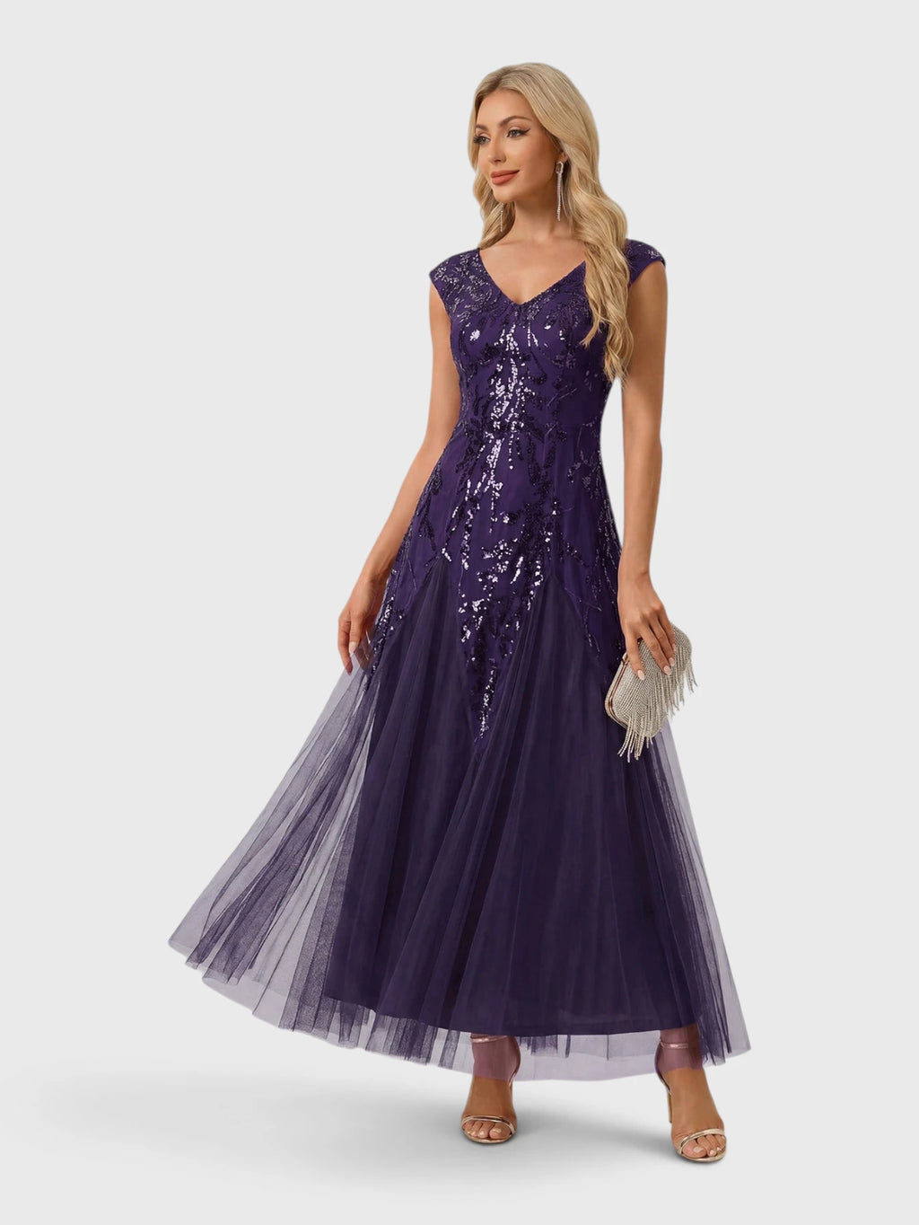 Vestido de Festa Longo Plus Size Bordado em Paetê Alpha