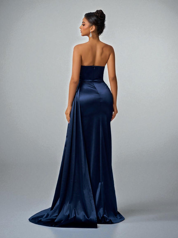 Vestido de Festa Azul Marinho Vestido de Festa Longo Tomara que Caia Cauda Extreme