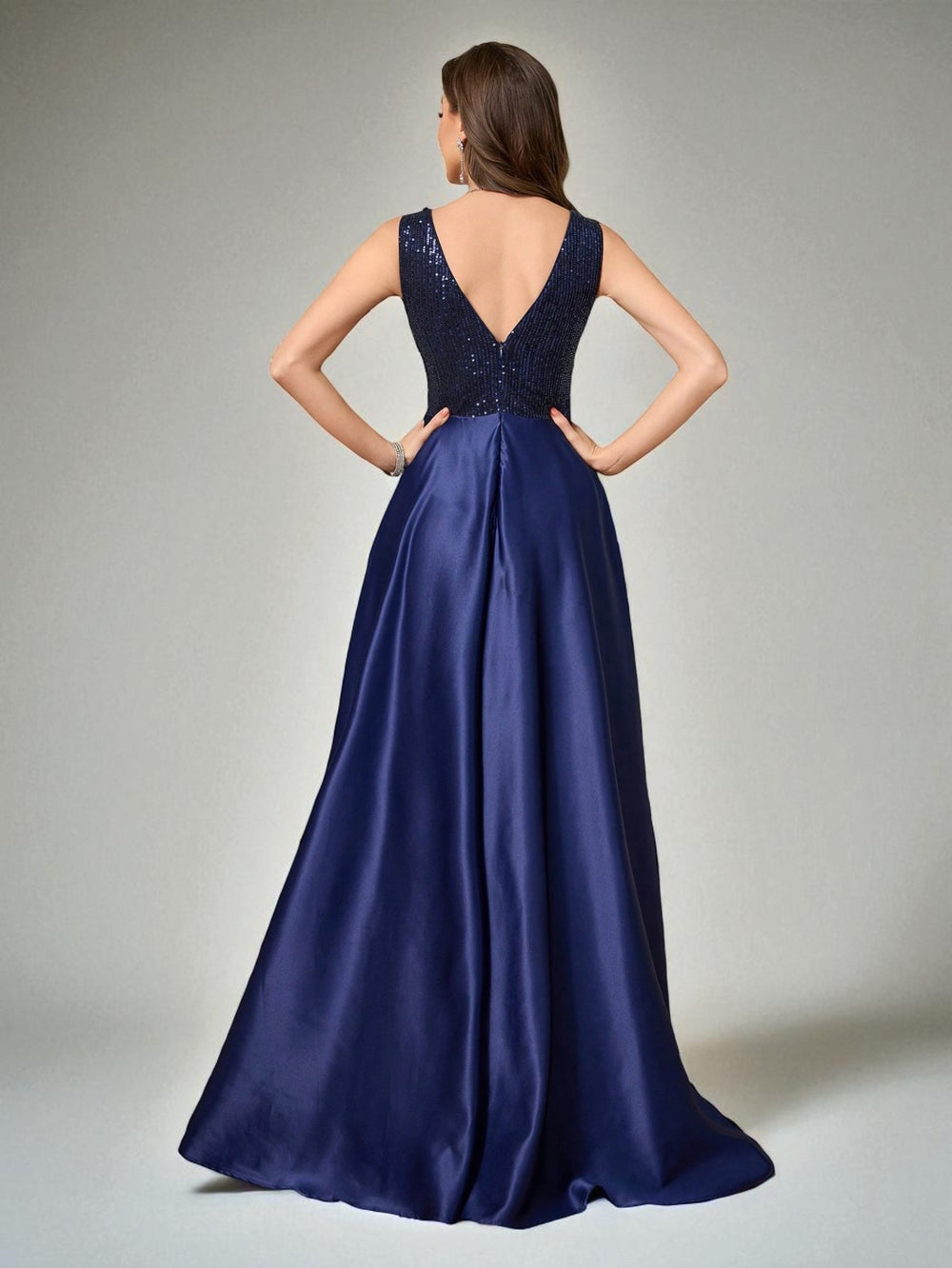 Vestido de Festa Azul Marinho Vestido de Festa Longo com Bolso Lateral Paetê Leonor