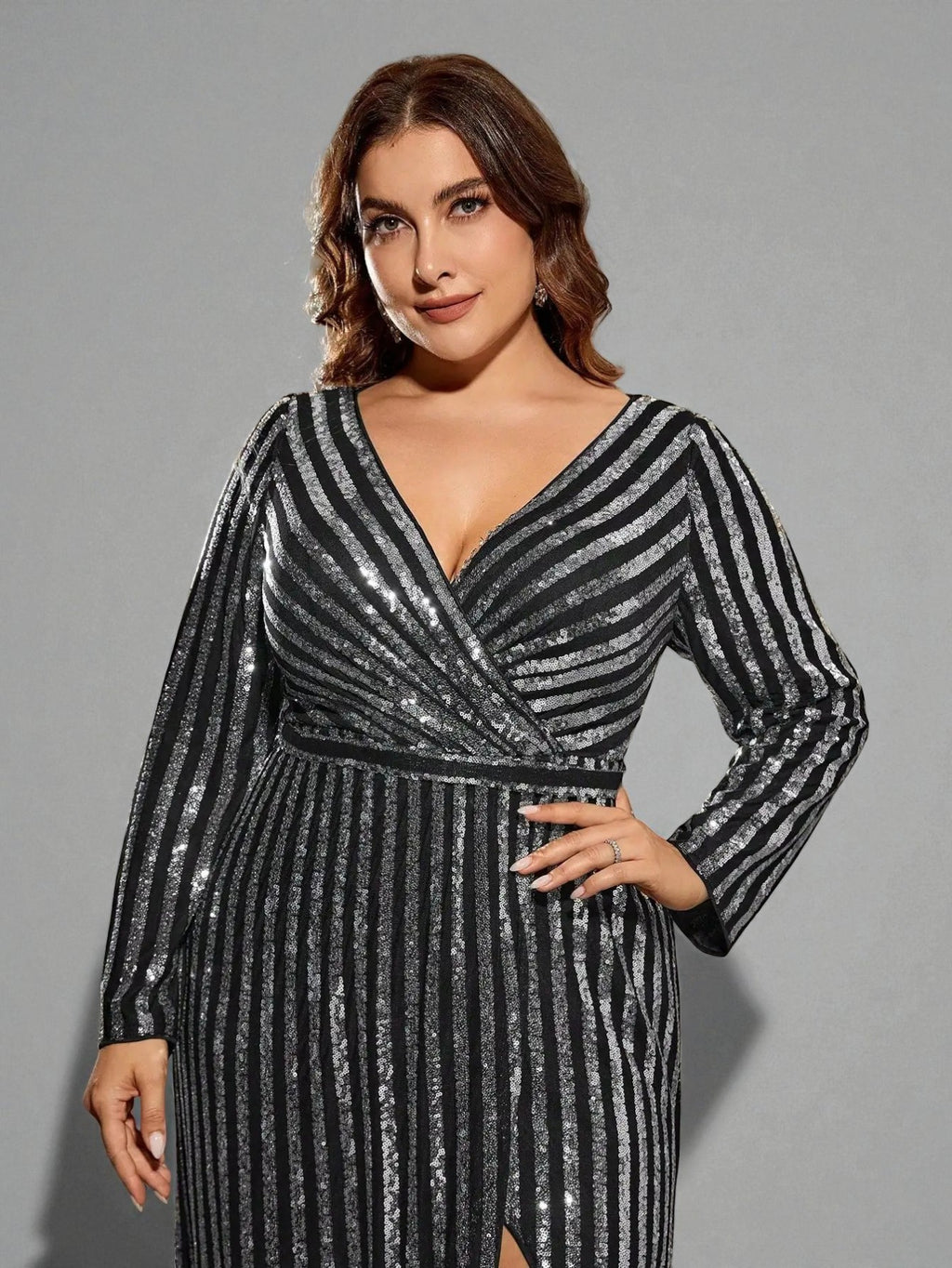 Vestido de Festa Preto Vestido de Festa Longo Plus Size Manga Longa Paetê Helena