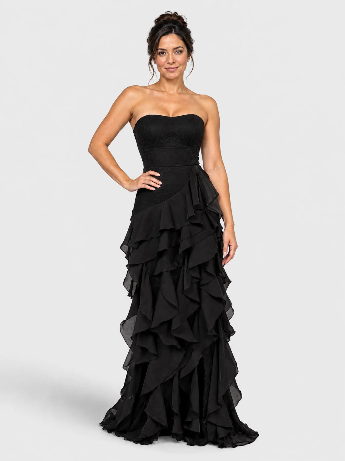 Vestido de festa longo em camadas Milla, preto, vista frontal.