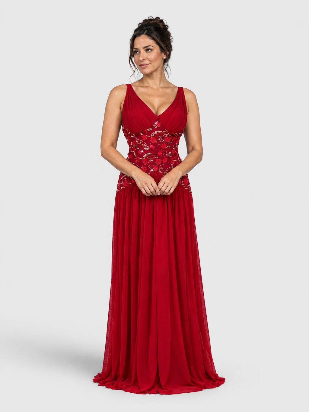 Vestido de festa longo bordado vermelho com gola V, vista frontal.