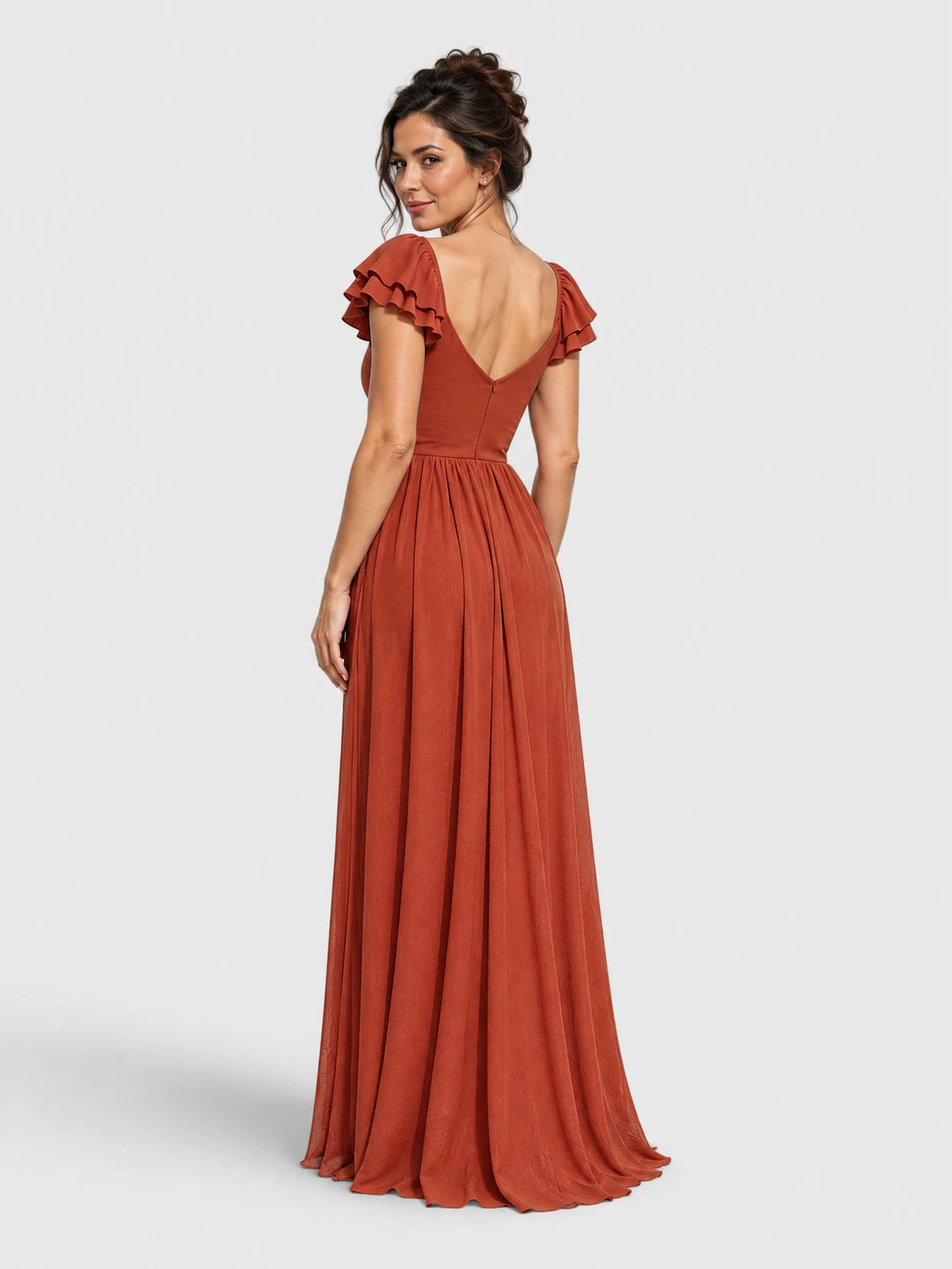 Vestido de festa longo com fenda Paty terracota, vista traseira.