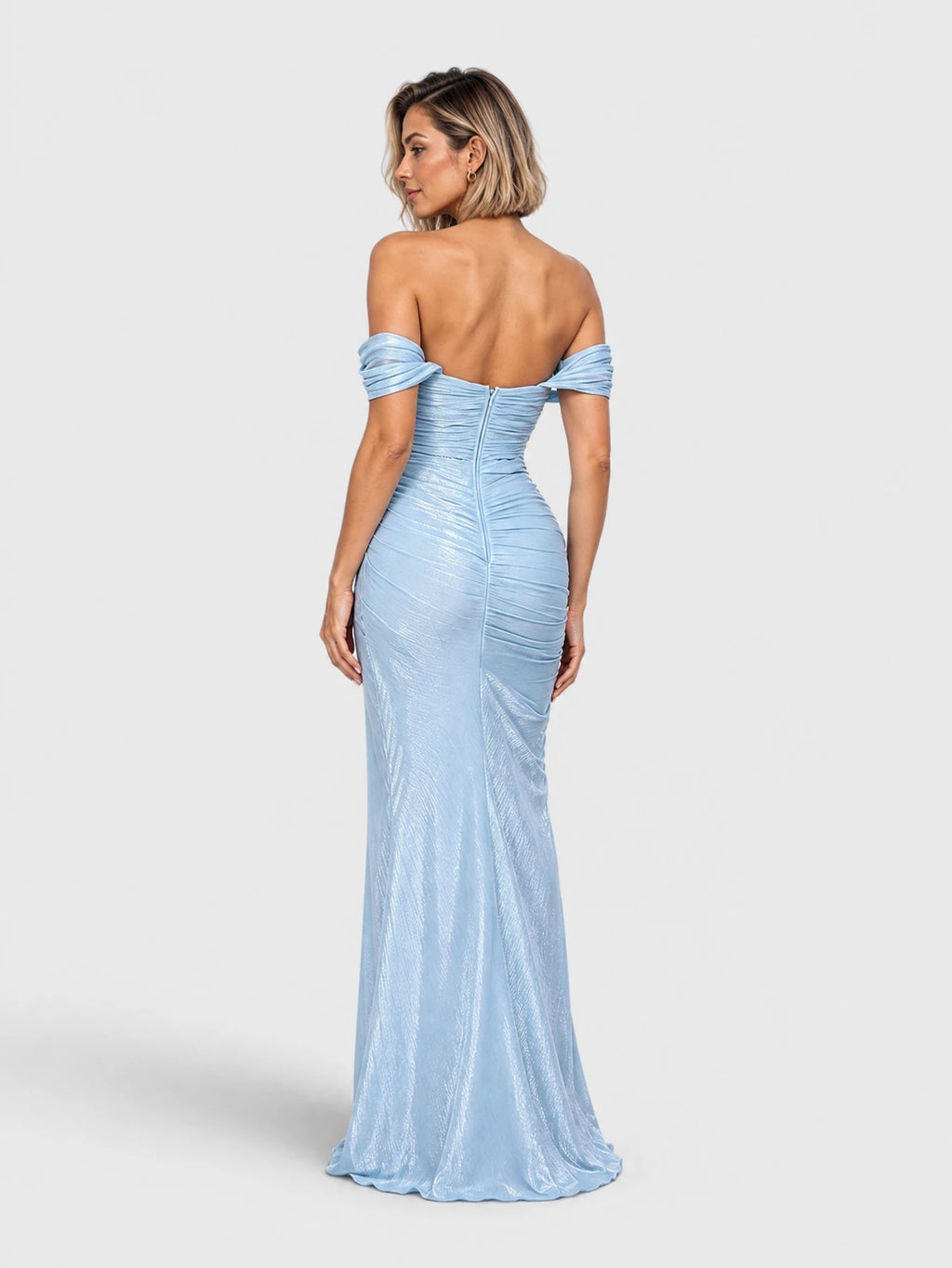 Vestido de festa longo plissado Itália azul serenity, vista das costas.
