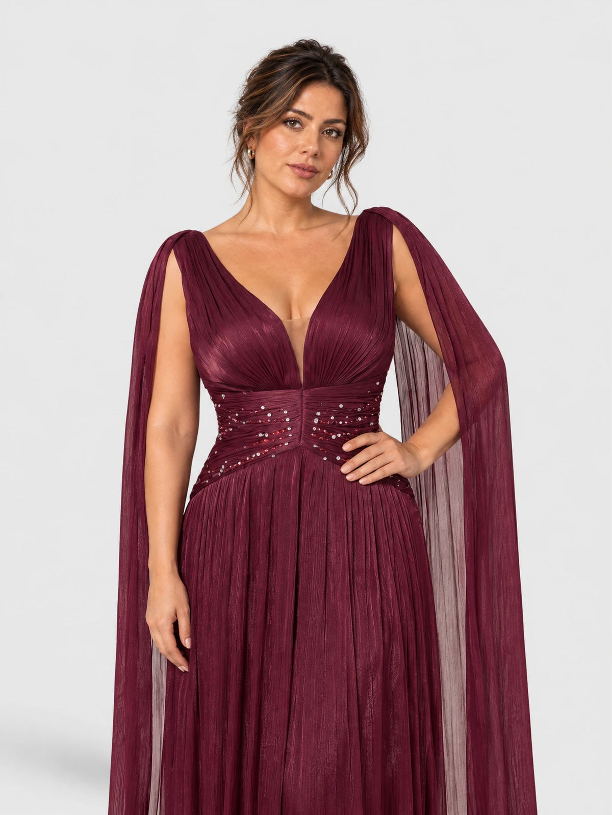 Vestido de Festa Marsala Vestido de Festa Longo Plus Size com Capa Dupla Apliques Famme