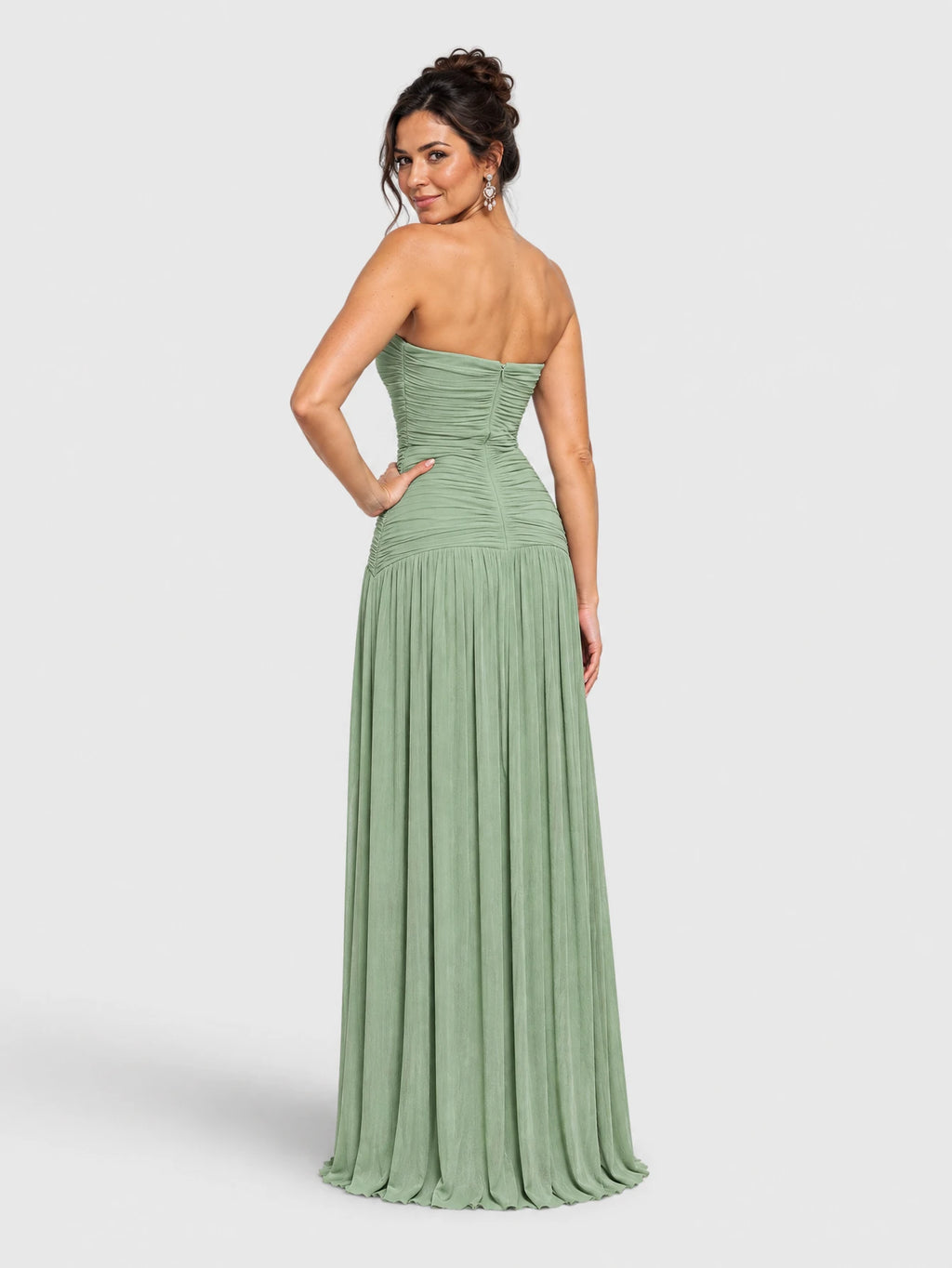 Vestido de festa longo tomara que caia Fanny verde menta, vista traseira.