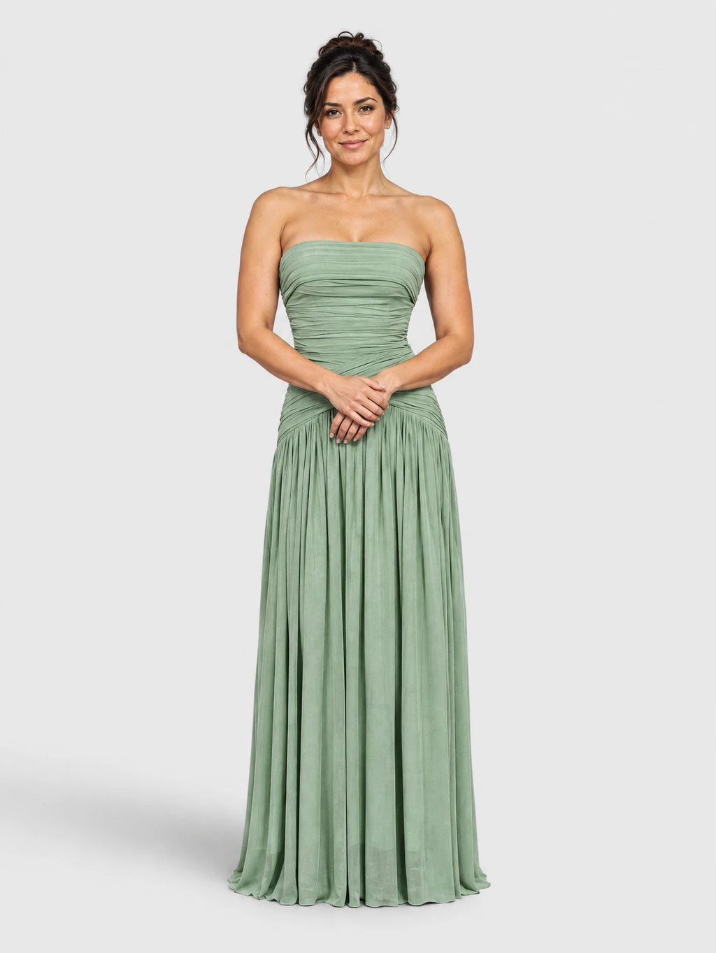 Vestido de festa longo tomara que caia Fanny verde menta, vista frontal.